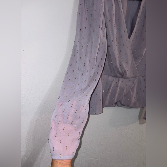 Express Women's V-neck Lavender Wrap Blouse Size Medium - Picture 6 of 12